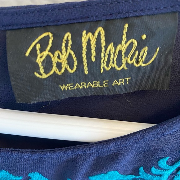 BOB MACKIE Wearable Art Tunic- style Blouse - Picture 2 of 4